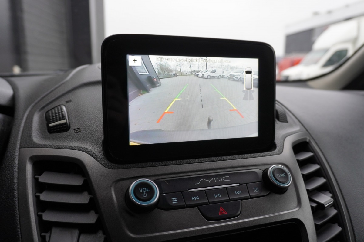 Ford Transit Connect 1.5 EcoBlue 100PK EURO 6 - Airco - Cruise - Trekhaak - €9.900,- Excl.