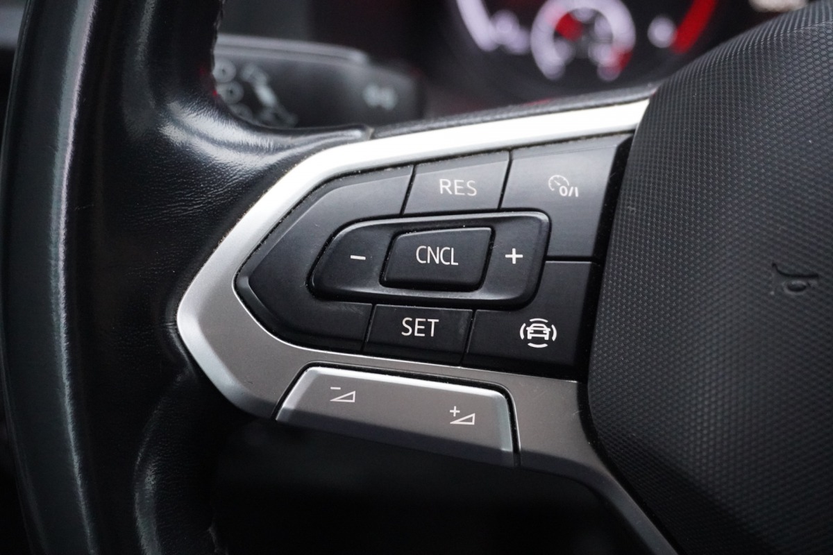 Volkswagen Transporter 2.0 TDI 150PK Dubbel cabine EURO 6 - Airco - Navi - Cruise - €19.950,- Excl.