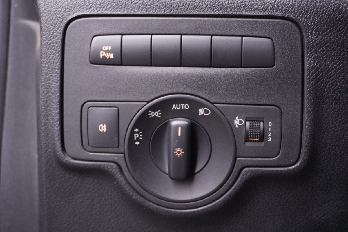 Mercedes-Benz Vito 114 CDI XL EURO 6 - A/C Climate - Navi - Cruise - €16.900,- Excl.