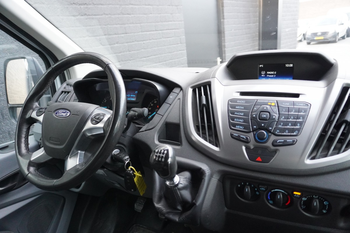 Ford Transit 2.0 TDCI L3H2 130PK EURO 6 - Airco - Trekhaak - Camera - €10.950,- Excl.