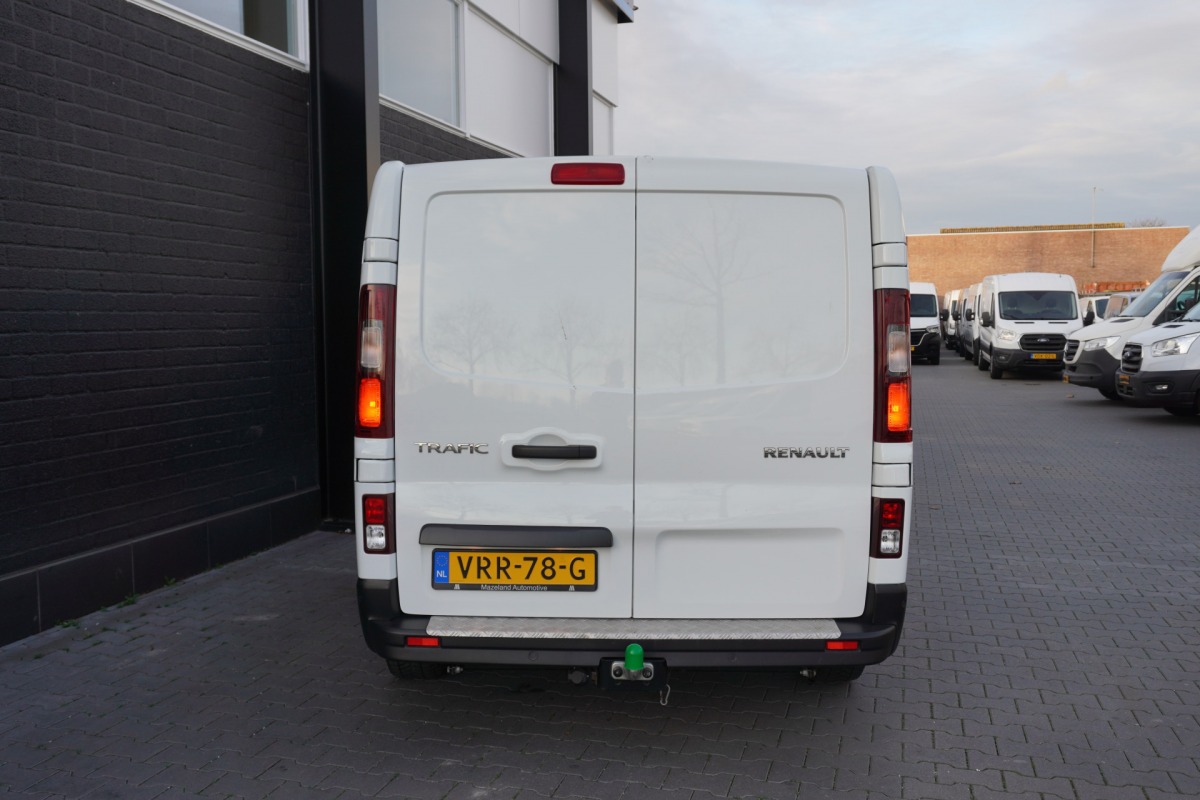 Renault Trafic 2.0 dCi L2 EURO 6 - Airco - Cruise - Trekhaak - €21.900,- Excl.