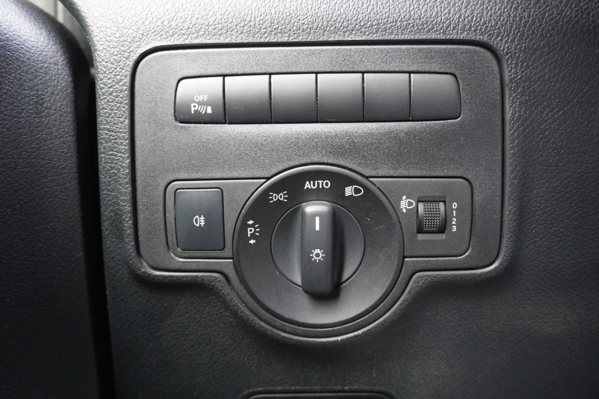 Mercedes-Benz Vito 114 CDI XL EURO 6 - A/C Climate - Navi - Cruise - €16.900,- Excl.