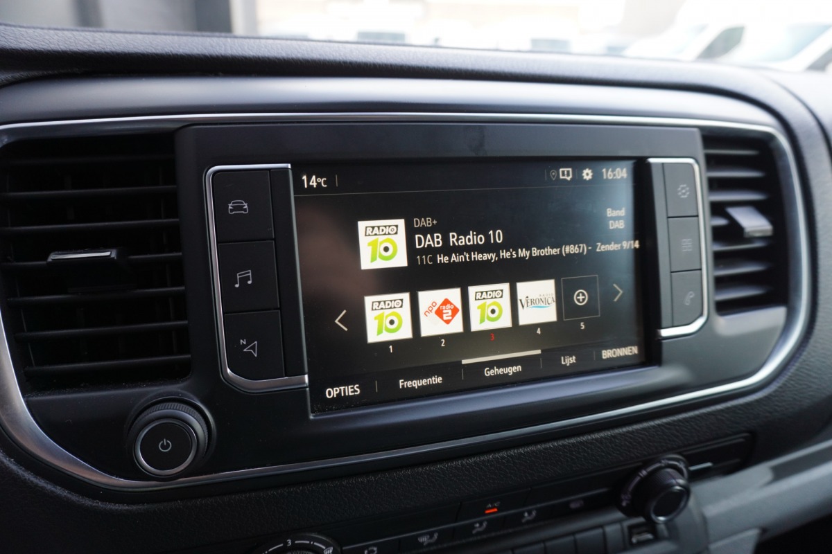 Opel Vivaro 2.0 CDTI L2 120PK AUTOMAAT EURO 6 - Airco - Navi - Cruise - €13.950,- Excl.