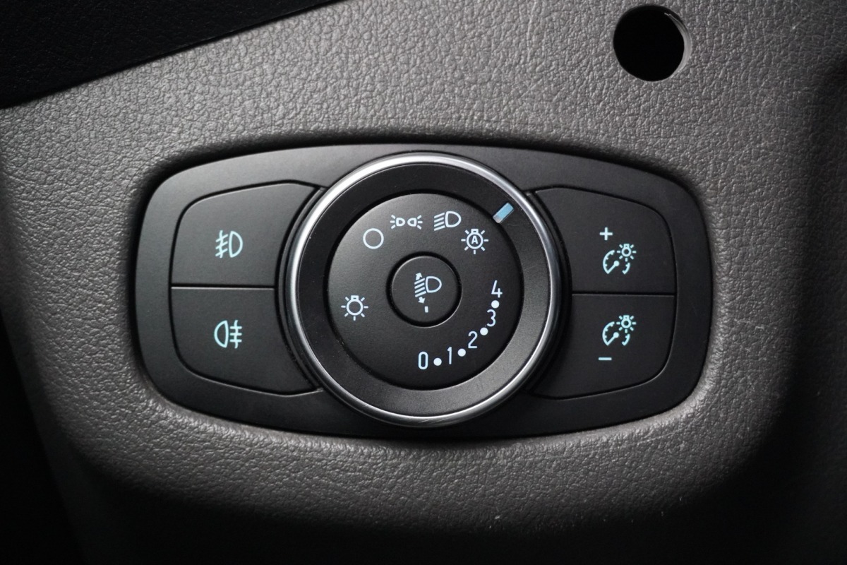 Ford Transit Connect 1.5 EcoBlue EURO 6 - Airco- Navi - Cruise - €11.900,- Excl.