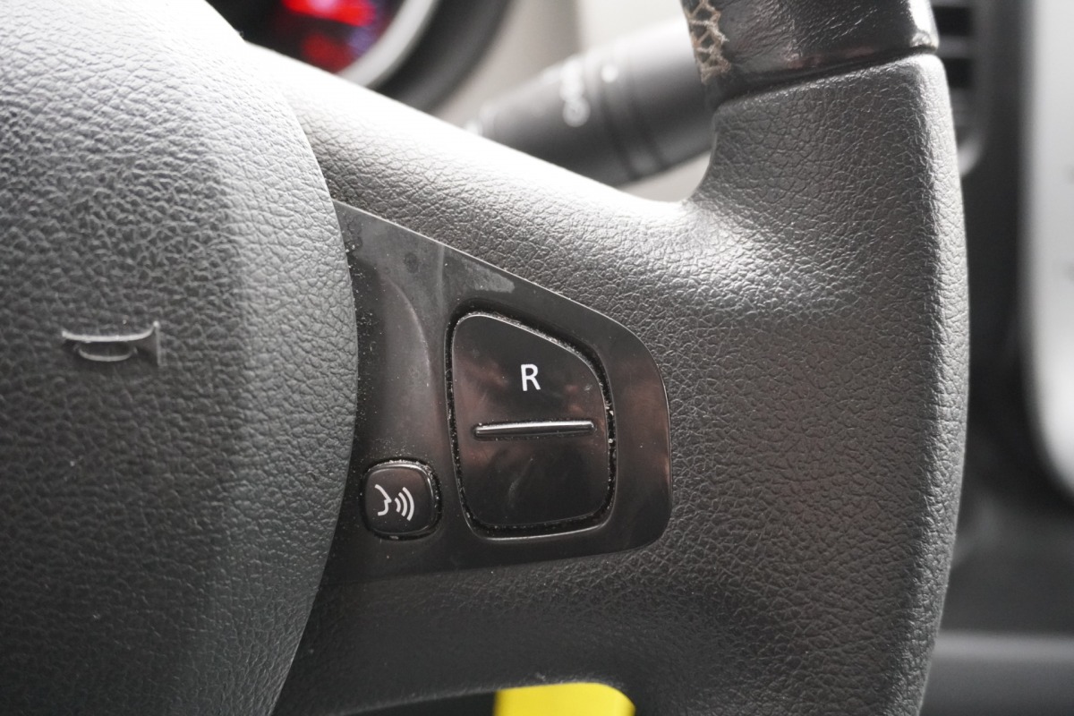 Nissan NV300 1.6 dCi L2 EURO 6 - Airco - Navi - Cruise - €9.900,- Excl.