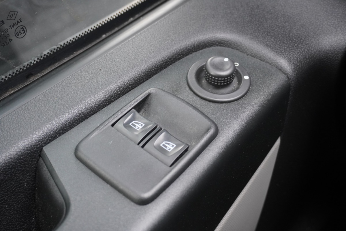 Nissan NV300 1.6 dCi L2 EURO 6 - Airco - Navi - Cruise - €9.900,- Excl.