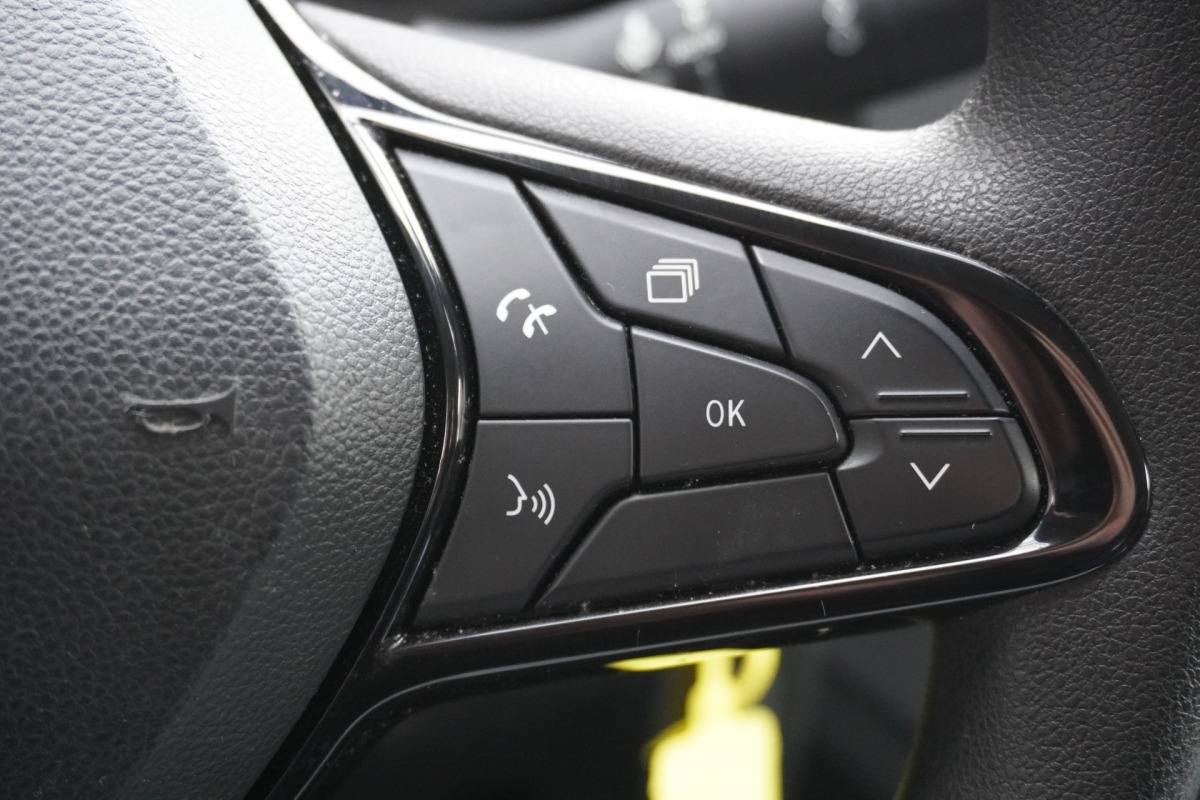 Renault Trafic 2.0 dCi 150PK 2x Schuifdeur - EURO 6 - Airco - Navi - Cruise - €12.950,- Excl.