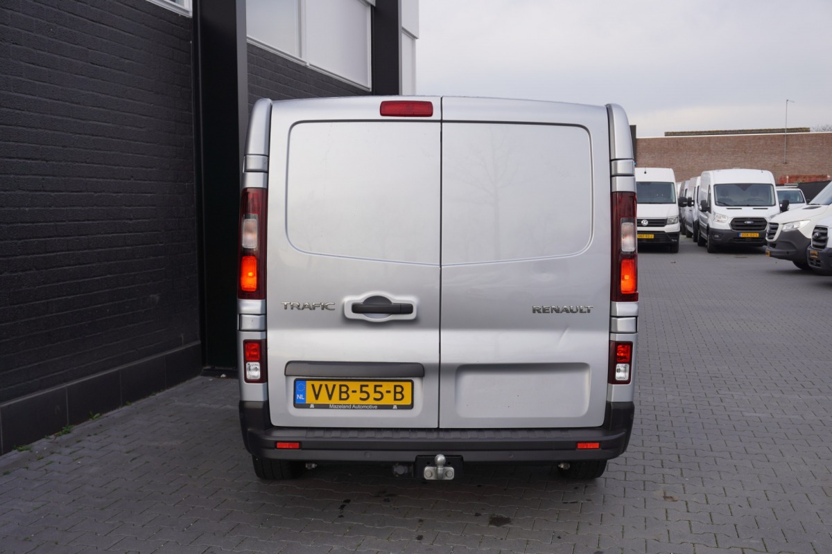 Renault Trafic 2.0 dCi 150PK 2x Schuifdeur - EURO 6 - Airco - Navi - Cruise - €12.950,- Excl.
