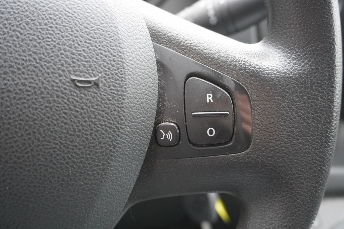 Renault Trafic 2.0 dCi 120PK - EURO 6 - Airco - Navi - Cruise - €12.900,- Excl.