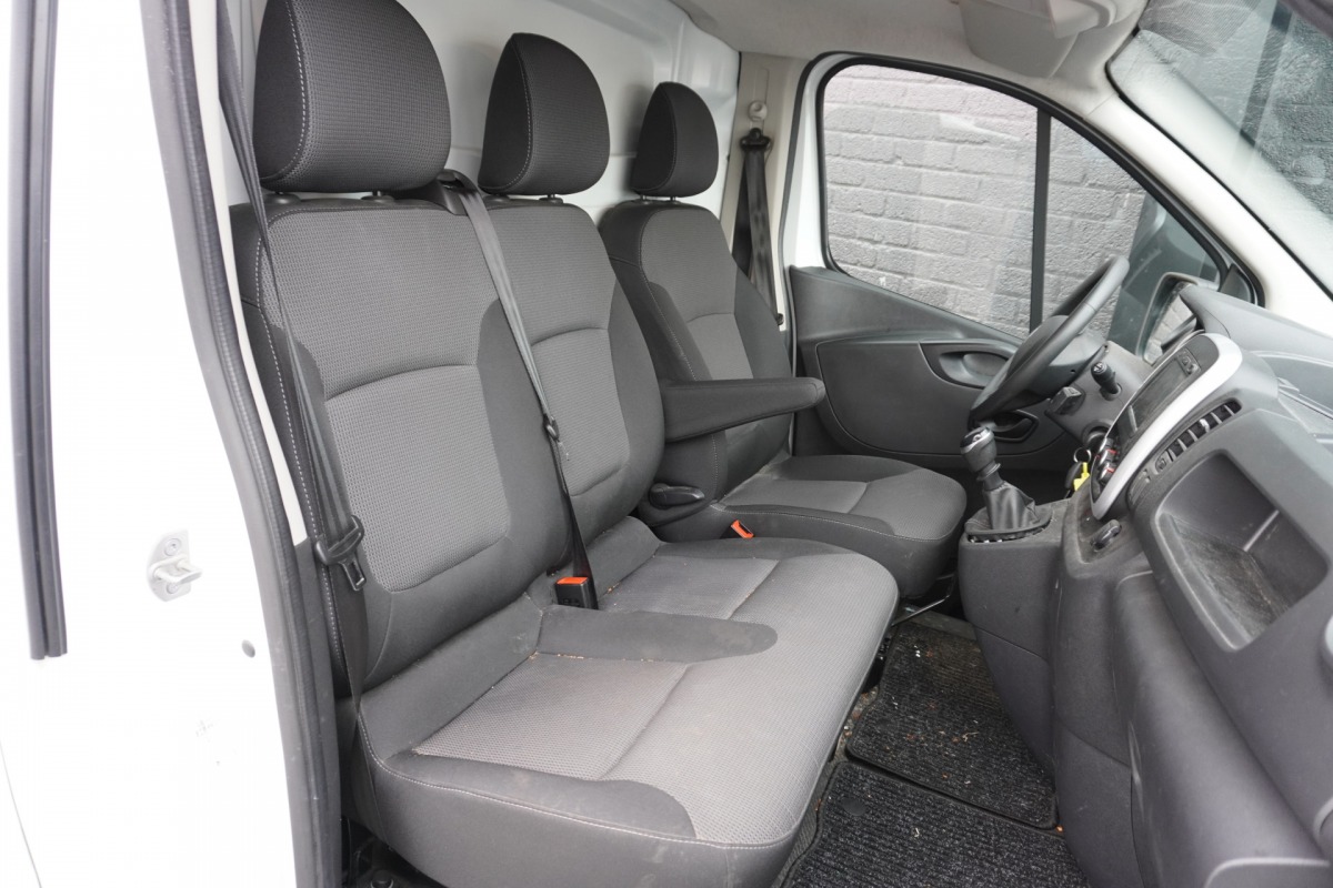 Renault Trafic 2.0 dCi 120PK - EURO 6 - Airco - Navi - Cruise - €12.900,- Excl.