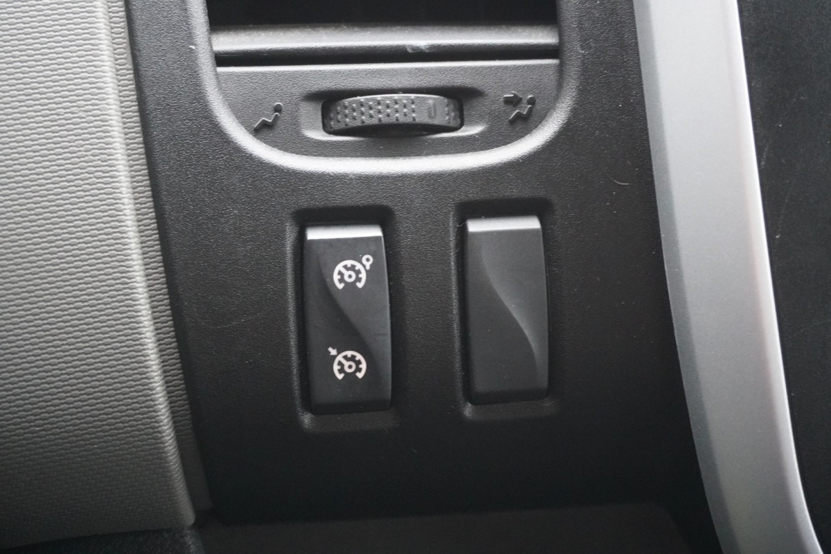 Renault Trafic 1.6 dCi 120PK L2 - EURO 6 - Airco - Navi - Cruise - €10.900,- Excl.