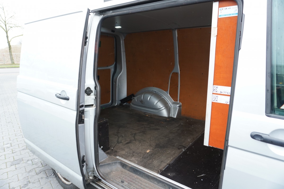 Volkswagen Transporter 2.0 TDI 150PK Automaat EURO 6 - Airco - Navi - Cruise - €14.950,- Excl. Volkswagen Transporter 2.0 TDI 150PK Automaat EURO 6 - Airco - Navi - Cruise - €14.950,- Excl.