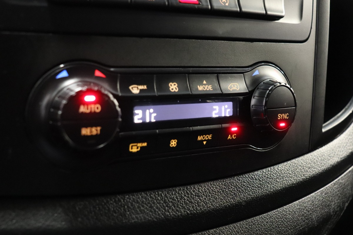 Mercedes-Benz Vito 116 CDI Automaat EURO 6 - Airco - PDC - Cruise - €16.950,- Excl.