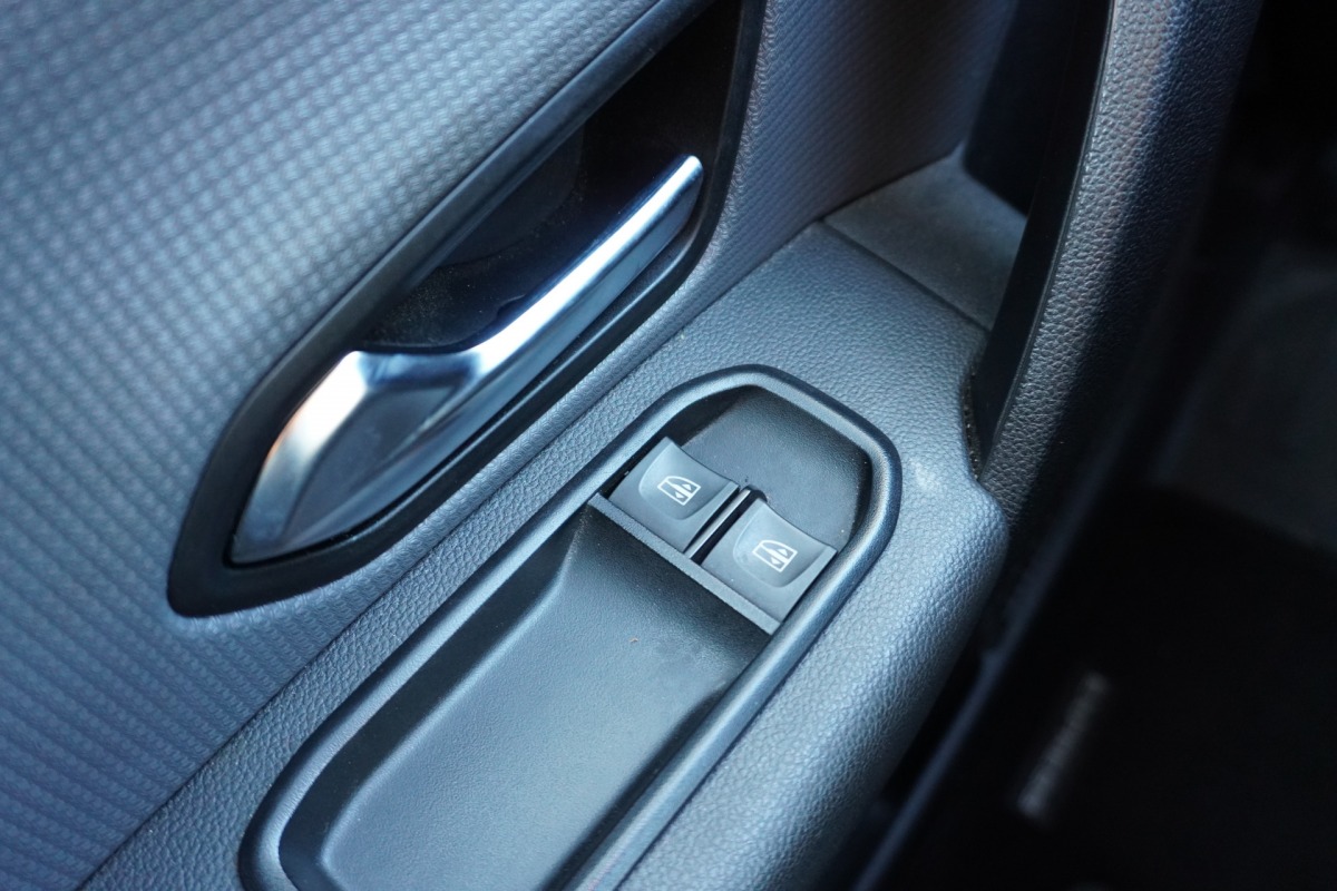 Renault Express 1.5 dCi EURO 6 - Airco - Navi - Cruise - € 10.950,- Excl.