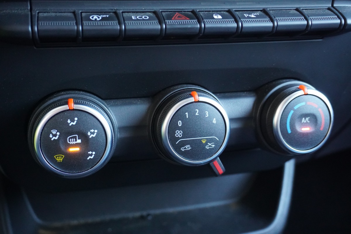 Renault Express 1.5 dCi EURO 6 - Airco - Navi - Cruise - € 10.950,- Excl.