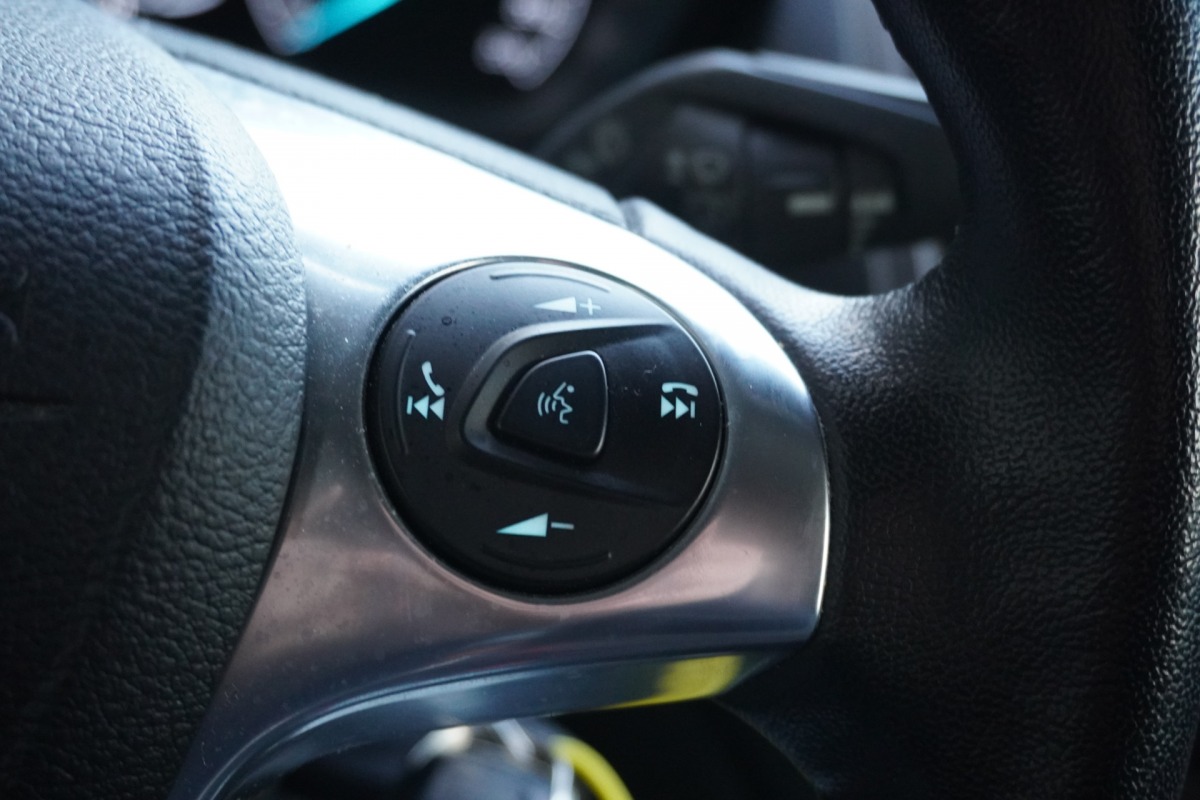 Ford Transit Connect 1.5 EcoBlue 120PK Automaat EURO 6 - Airco - Navi -  Cruise - € 12.950,- Excl.