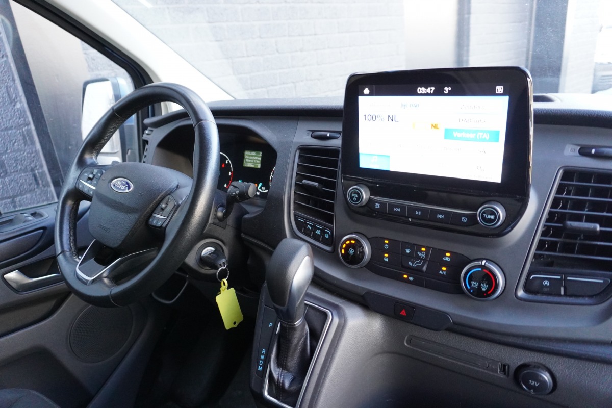 Ford Transit Custom 2.0 TDCI 130PK Automaat L2 - EURO 6 - Airco - Cruise - PDC - €14.900,- Excl. Ford Transit Custom 2.0 TDCI 130PK Automaat L2 - EURO 6 - Airco - Cruise - PDC - €14.900,- Excl.