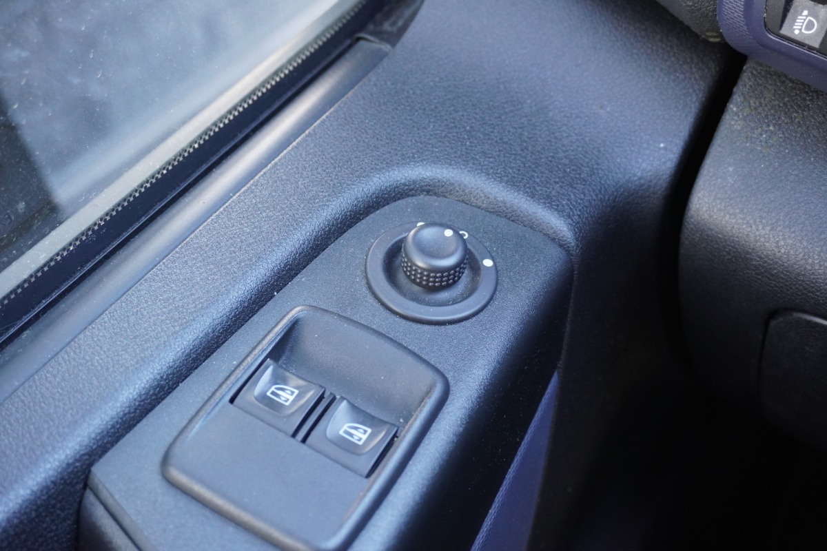 Opel Vivaro 1.6 CDTI 125PK L2 - EURO 6 - Airco - Navi - Cruise - €10.950,- Excl.