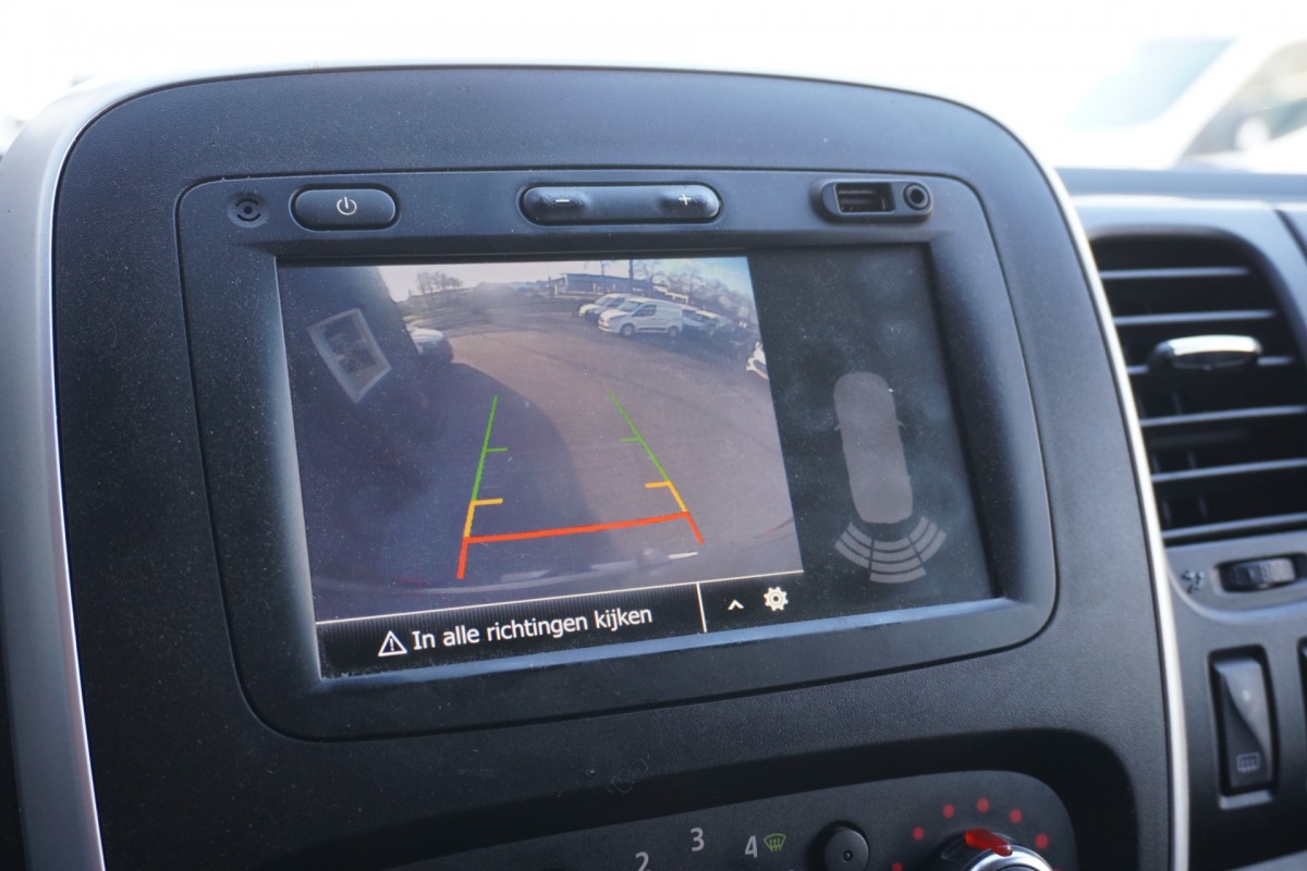 Renault Trafic 2.0 dCi 145PK L2 Automaat EURO 6 - Airco - Navi - Cruise - € 13.950,- Excl.