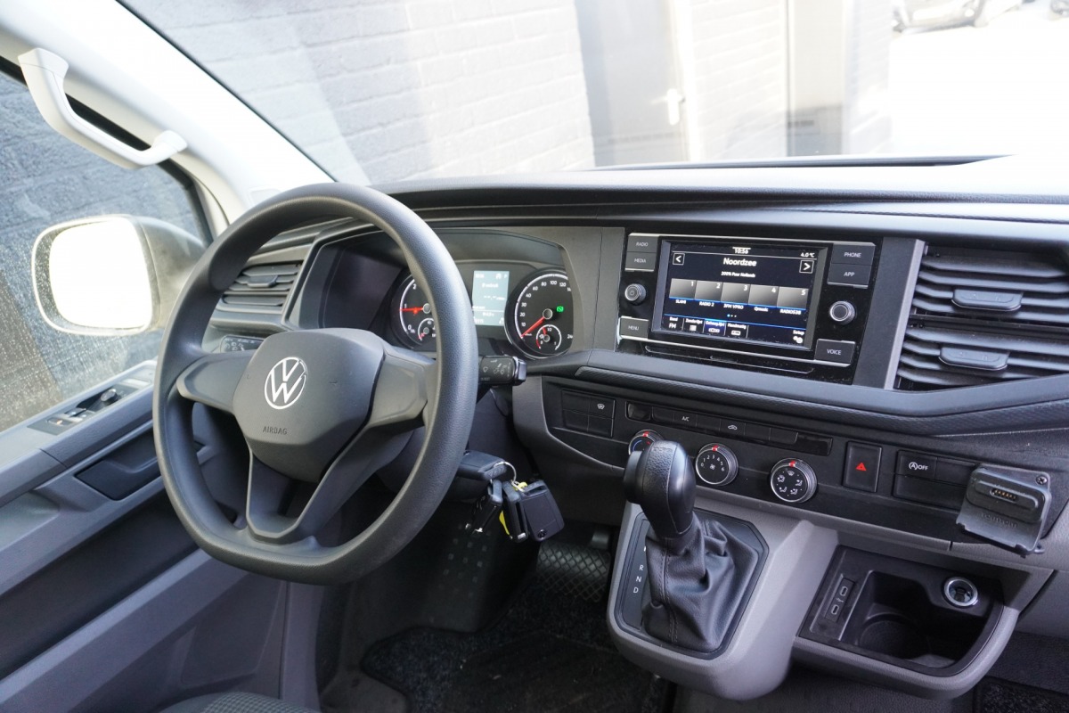 Volkswagen Transporter 2.0 TDI 150PK Automaat - EURO 6 - Airco - Cruise - Camera - €13.950,- Excl.
