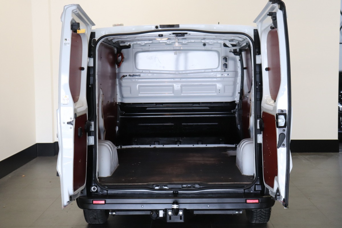 Opel Vivaro 1.6 CDTI EURO 6 - Airco - Navi - Cruise - € 9.900,- Excl.