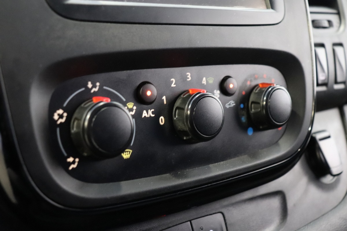 Opel Vivaro 1.6 CDTI L2 EURO 6 - Airco - Cruise - PDC - €9.950,- Excl.