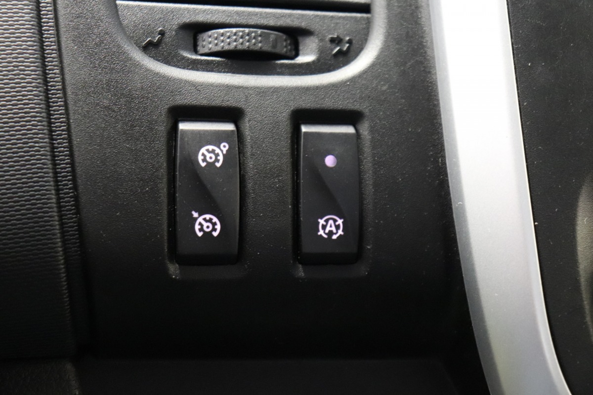 Renault Trafic 2.0 dCi L2 Automaat EURO 6 - Airco - Cruise - Trekhaak - €14.900,- Excl.