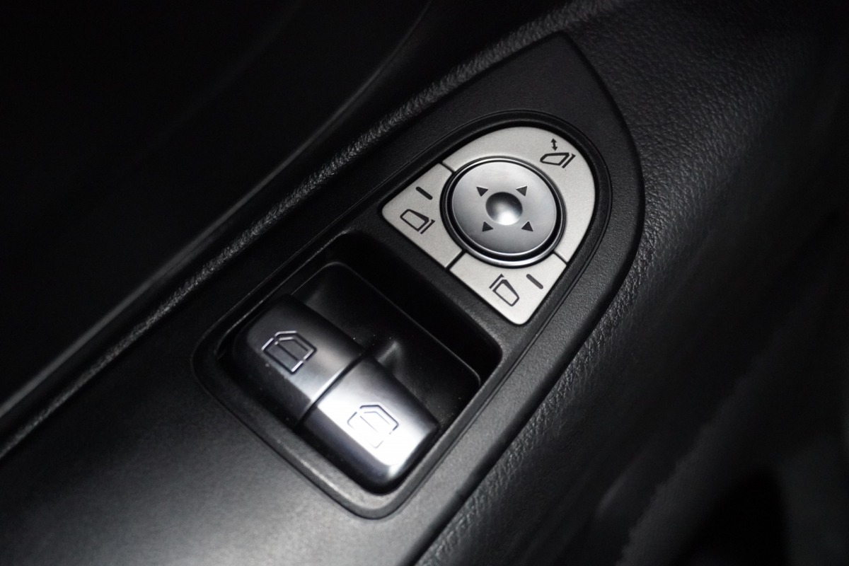 Mercedes-Benz Vito 116 CDI Automaat Lang - EURO 6 - A/C Climate - Cruise - Camera - €17.950,- Excl. Mercedes-Benz Vito 116 CDI Automaat Lang - EURO 6 - A/C Climate - Cruise - Camera - €17.950,- Excl.