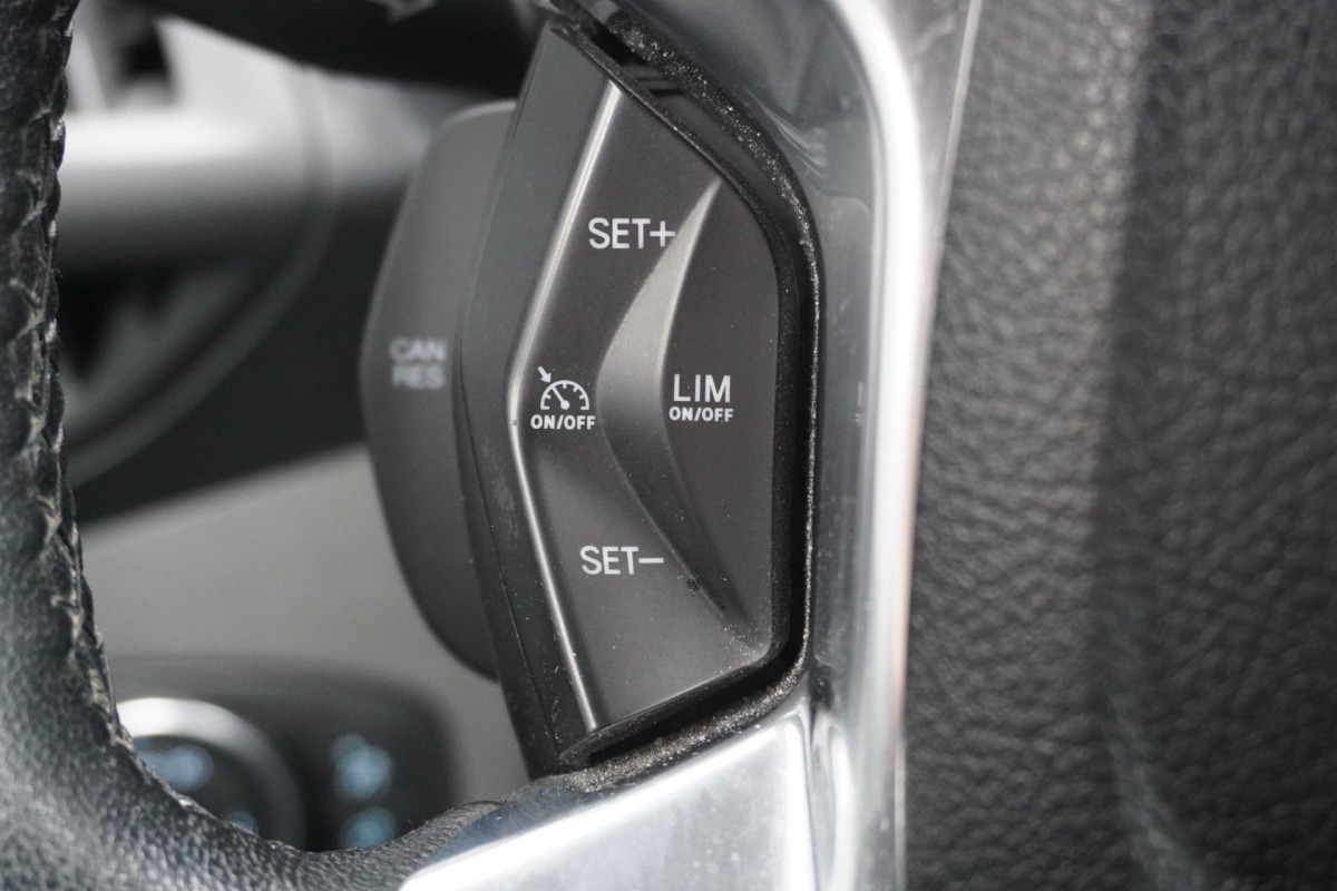 Ford Transit Connect 1.5 EcoBlue 100PK L2 EURO 6 - Airco - Cruise - Trekhaak - €11.950,- Excl.