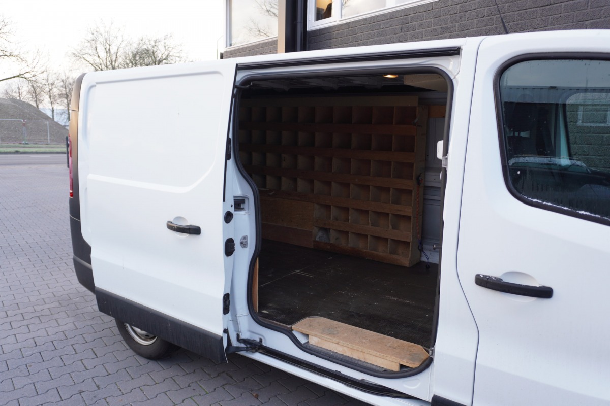 Renault Trafic 1.6 dCi 125PK L2 EURO 6 - Airco - Navi - Cruise - €11.499,- Excl.