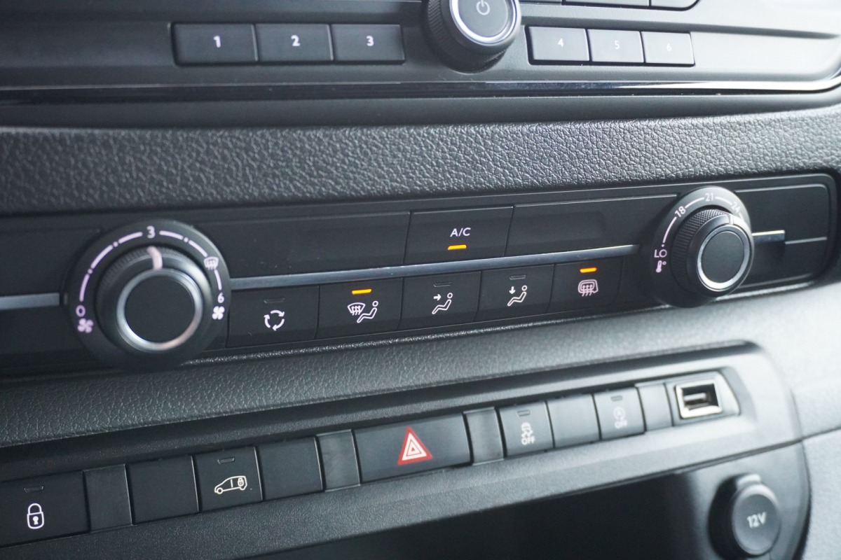 Peugeot Expert 2.0 BlueHDI 122PK L3 EURO 6 - Airco - Cruise - Start/Stop - €13.950,- Excl.