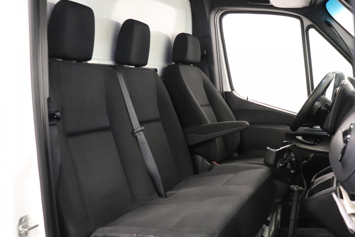 Mercedes-Benz Sprinter 314 2.2 CDI Automaat L3 Bakwagen EURO 6 - Airco - Navi - Cruise - Laadklep - €24.950,- Excl.