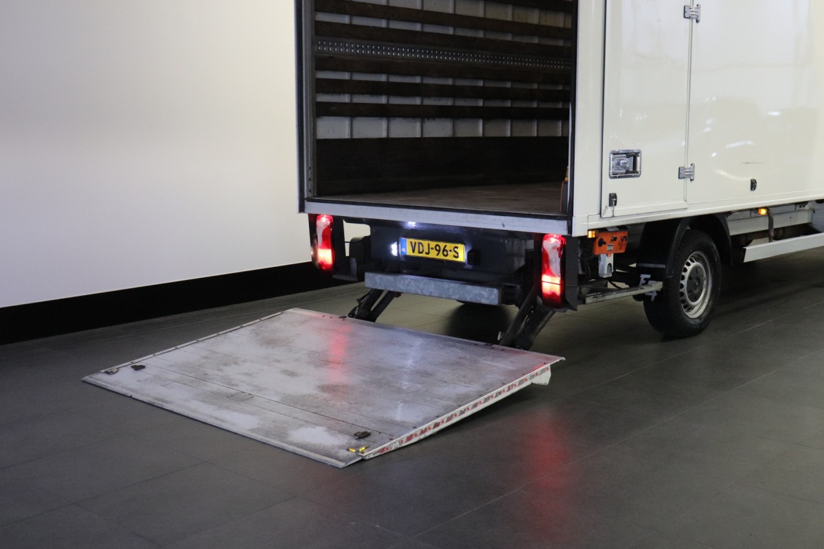 Mercedes-Benz Sprinter 314 2.2 CDI Automaat L3 Bakwagen EURO 6 - Airco - Navi - Cruise - Laadklep - €24.950,- Excl.