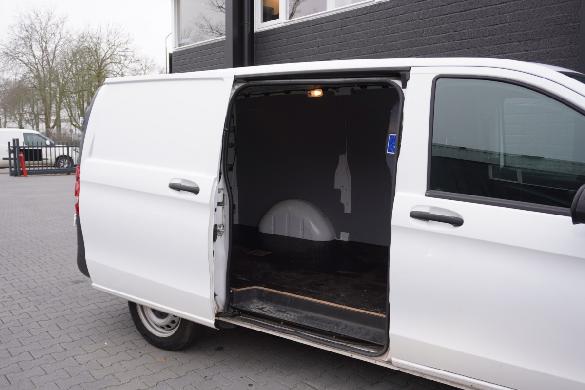 Mercedes-Benz Vito 114 CDI Lang EURO 6 - Airco - Navi - Cruise - € 14.950,- Excl.