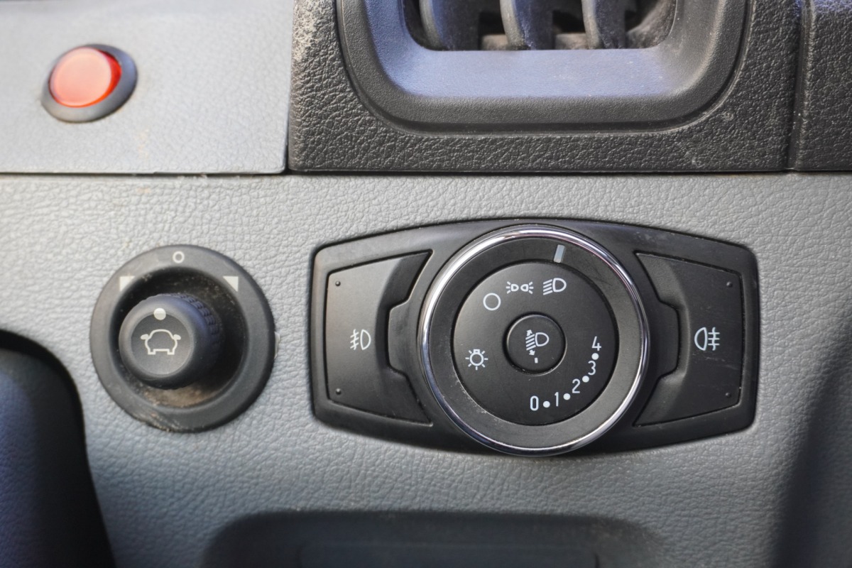 Ford Transit 2.0 TDCI 170PK L3H2 - EURO 6 - Airco - Cruise - PDC - €11.950,- Excl.