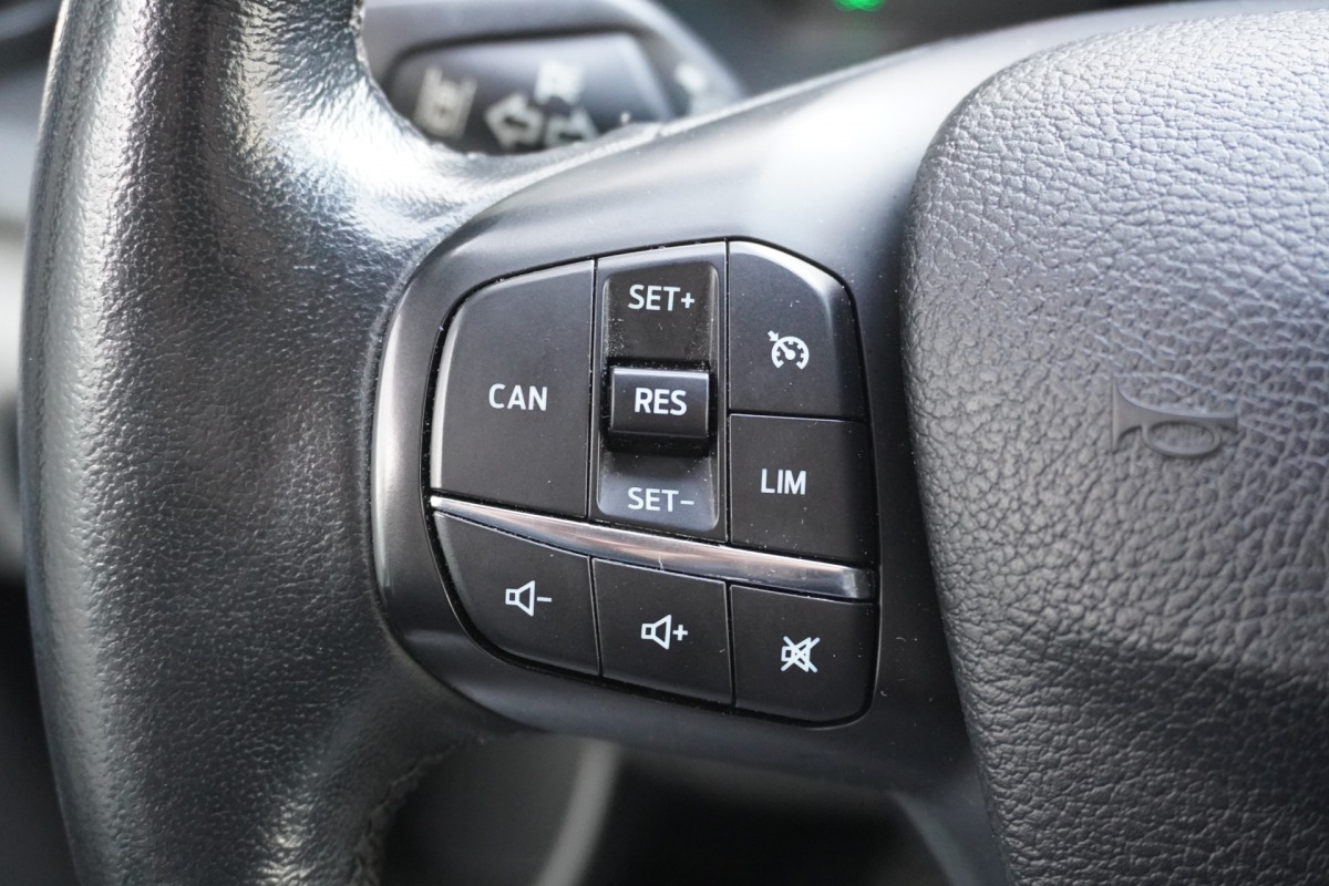 Ford Transit Custom 2.0 TDCI 130PK - EURO 6 - Airco - Navi - Cruise - €11.900,- Excl.