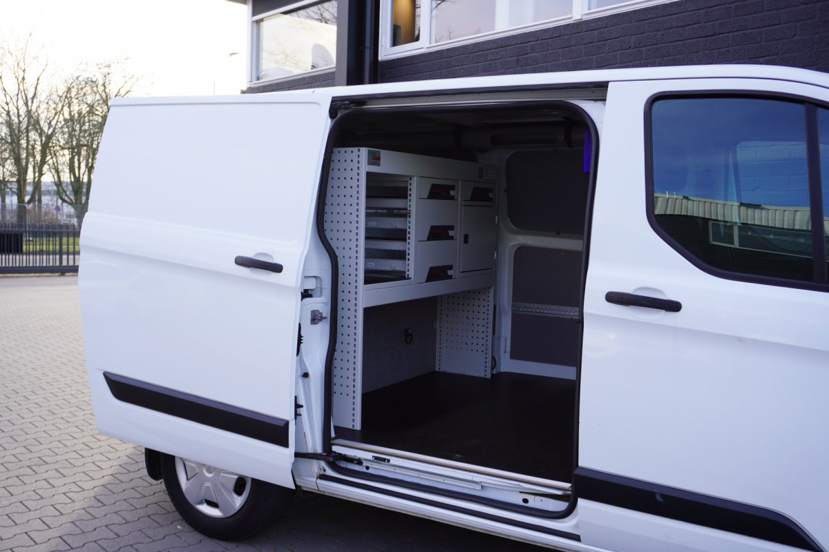 Ford Transit Custom 2.0 TDCI 130PK - EURO 6 - Airco - Navi - Cruise - €11.900,- Excl.