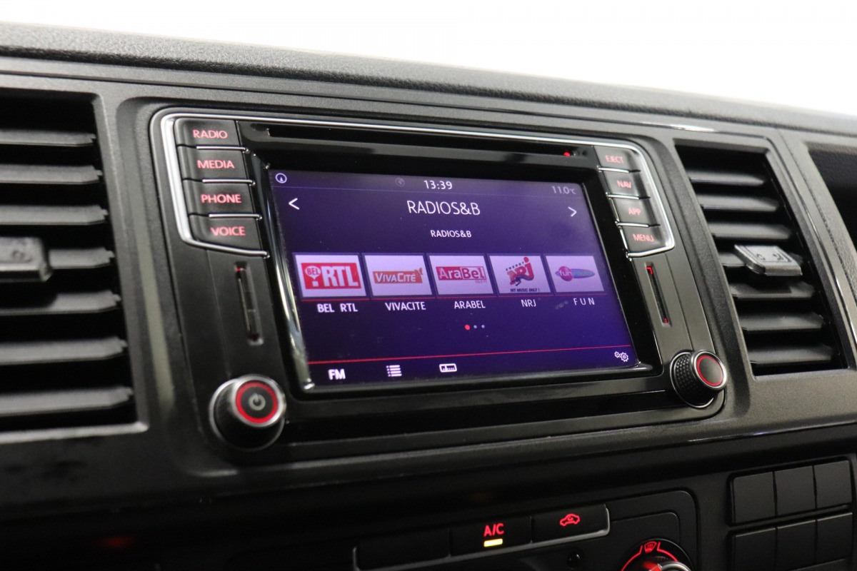 Volkswagen Transporter 2.0 TDI 150PK Automaat EURO 6 - Airco - Navi - Cruise - Carplay - €15.950,- Excl.