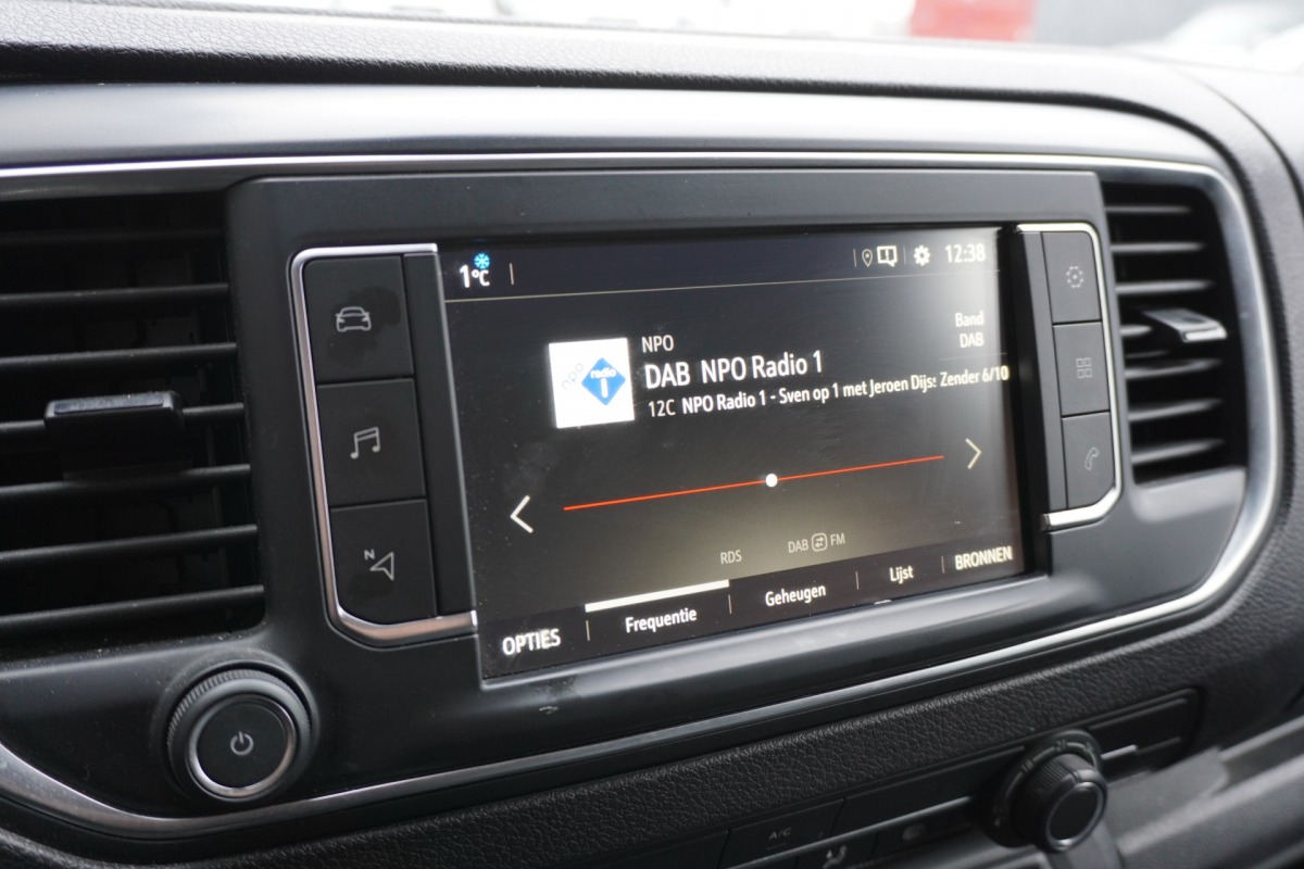 Opel Vivaro 2.0 145PK L3 EURO 6 - Airco - Navi - Cruise - € 18.950,- Excl.