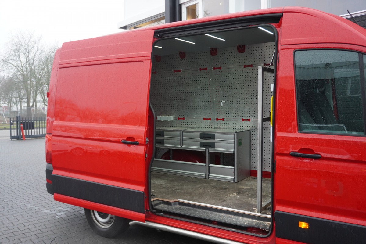 Volkswagen Crafter 2.0 TDI 177PK Automaat L3H3 - EURO 6 - Airco - Navi - Cruise - €19.950,- Excl.