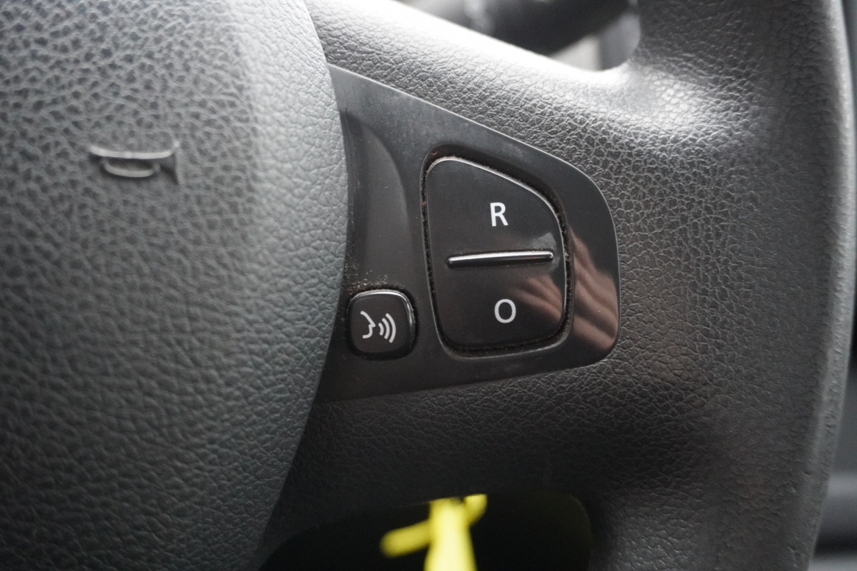 Renault Trafic 1.6 dCi 125PK L2 Dubbele Cabine EURO 6 - Airco - Navi - Cruise - € 14.499,- Excl. Renault Trafic 1.6 dCi 125PK L2 Dubbele Cabine EURO 6 - Airco - Navi - Cruise - € 14.499,- Excl.