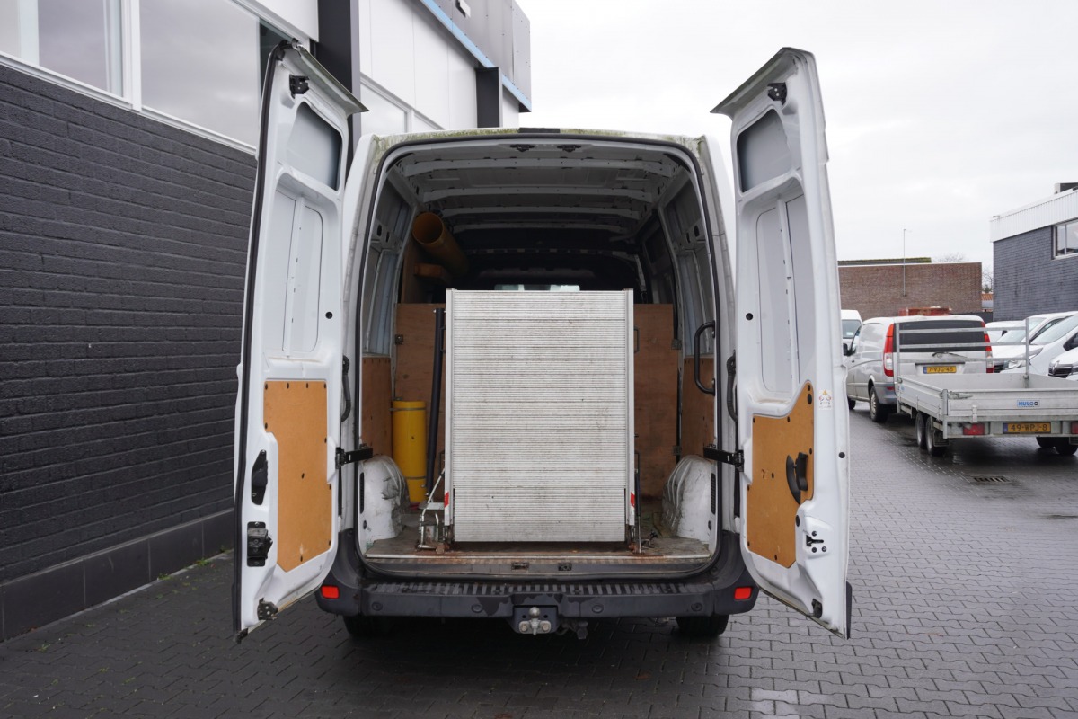 Opel Movano 2.3 Turbo 180PK L2H2 EURO 6 - A/C Climate - Trekhaak - Camera - €14.900,- Excl.