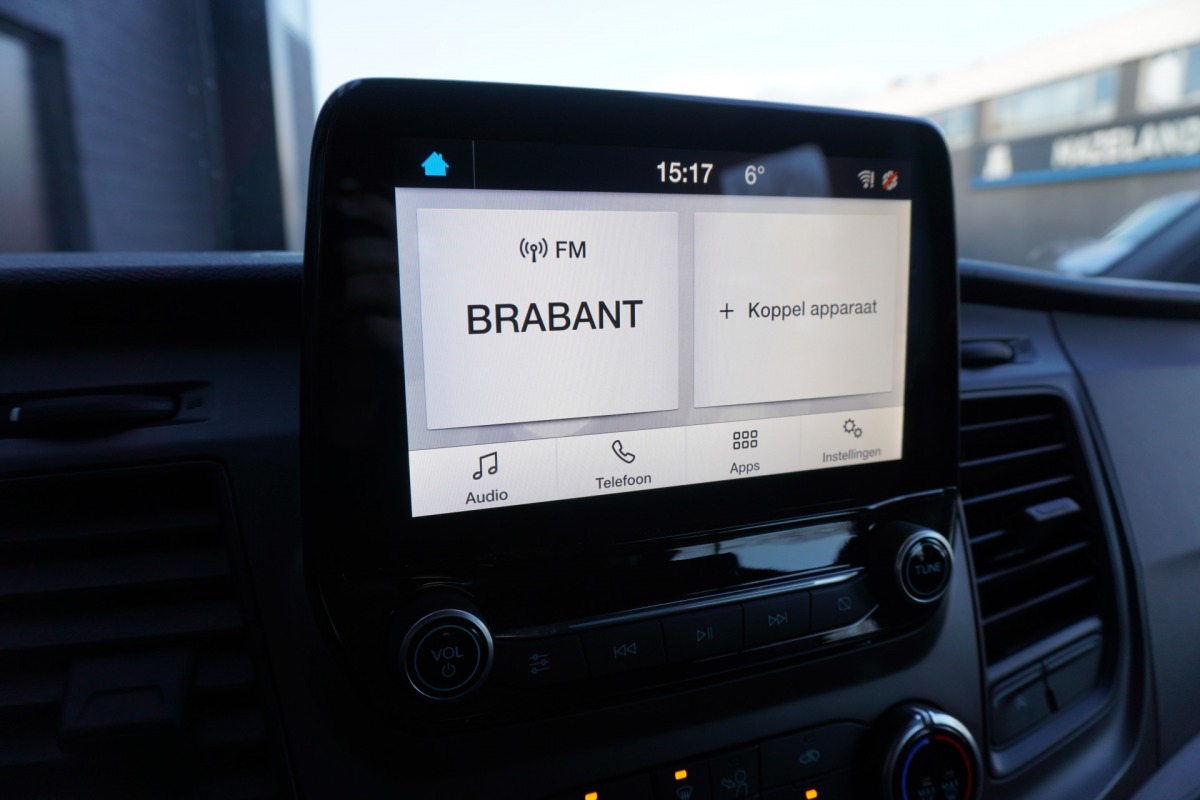 Ford Transit Custom 2.0 TDCI L2 Dubbele Cabine EURO 6 - Airco - Cruise - Camera - € 16.900,- Excl. Ford Transit Custom 2.0 TDCI L2 Dubbele Cabine EURO 6 - Airco - Cruise - Camera - € 16.900,- Excl.