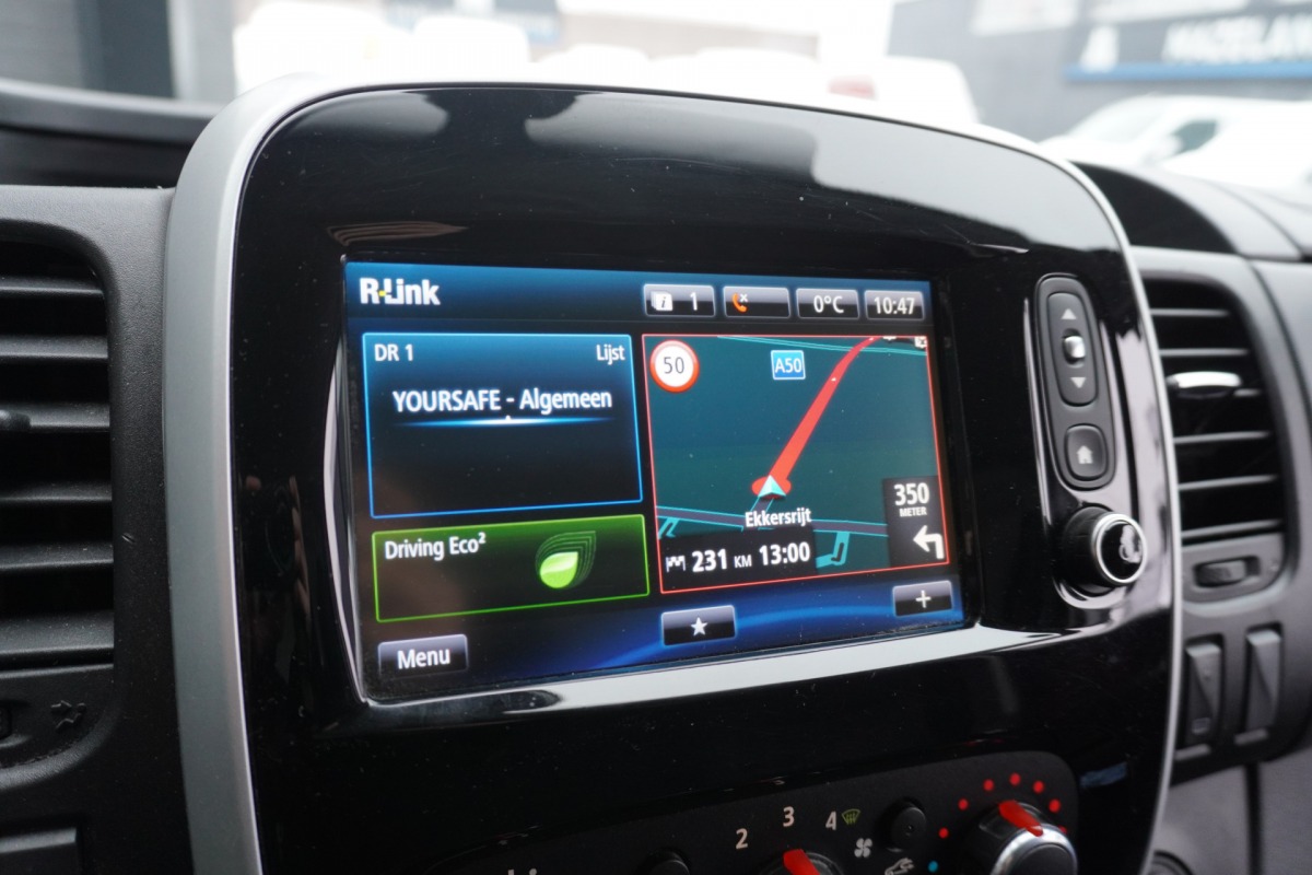 Renault Trafic 2.0 dCi 120PK - EURO 6 - Airco - Navi - Cruise - €11.950,- Excl. Renault Trafic 2.0 dCi 120PK - EURO 6 - Airco - Navi - Cruise - €11.950,- Excl.