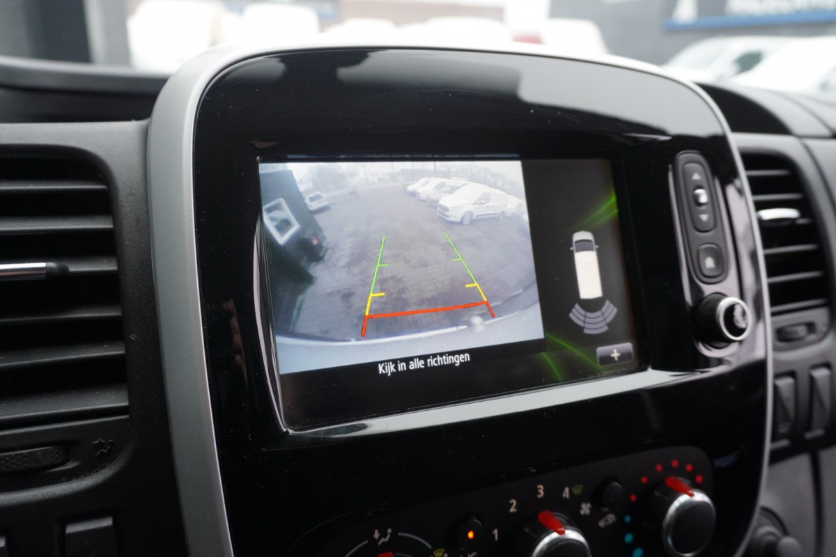 Renault Trafic 2.0 dCi 120PK - EURO 6 - Airco - Navi - Cruise - €11.950,- Excl. Renault Trafic 2.0 dCi 120PK - EURO 6 - Airco - Navi - Cruise - €11.950,- Excl.