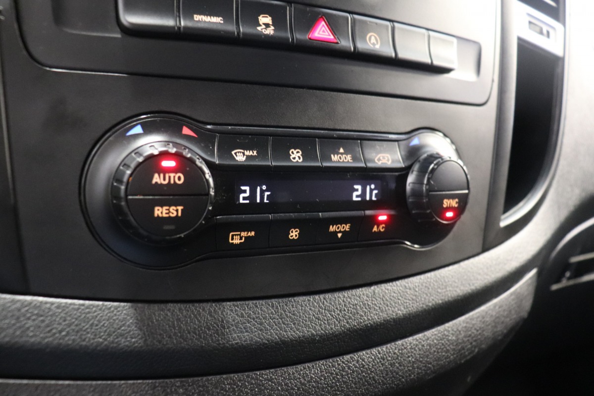 Mercedes-Benz Vito 116 CDI Lang Automaat EURO 6 - AC/climate - Camera - Cruise - € 19.950,- Excl. Mercedes-Benz Vito 116 CDI Lang Automaat EURO 6 - AC/climate - Camera - Cruise - € 19.950,- Excl.
