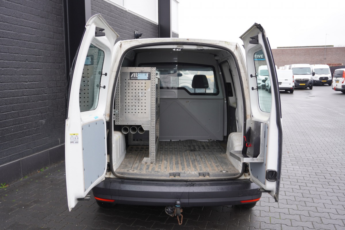 Volkswagen Caddy 2.0 TDI EURO 6 - Airco - Cruise - Trekhaak - €9.950,- Excl.