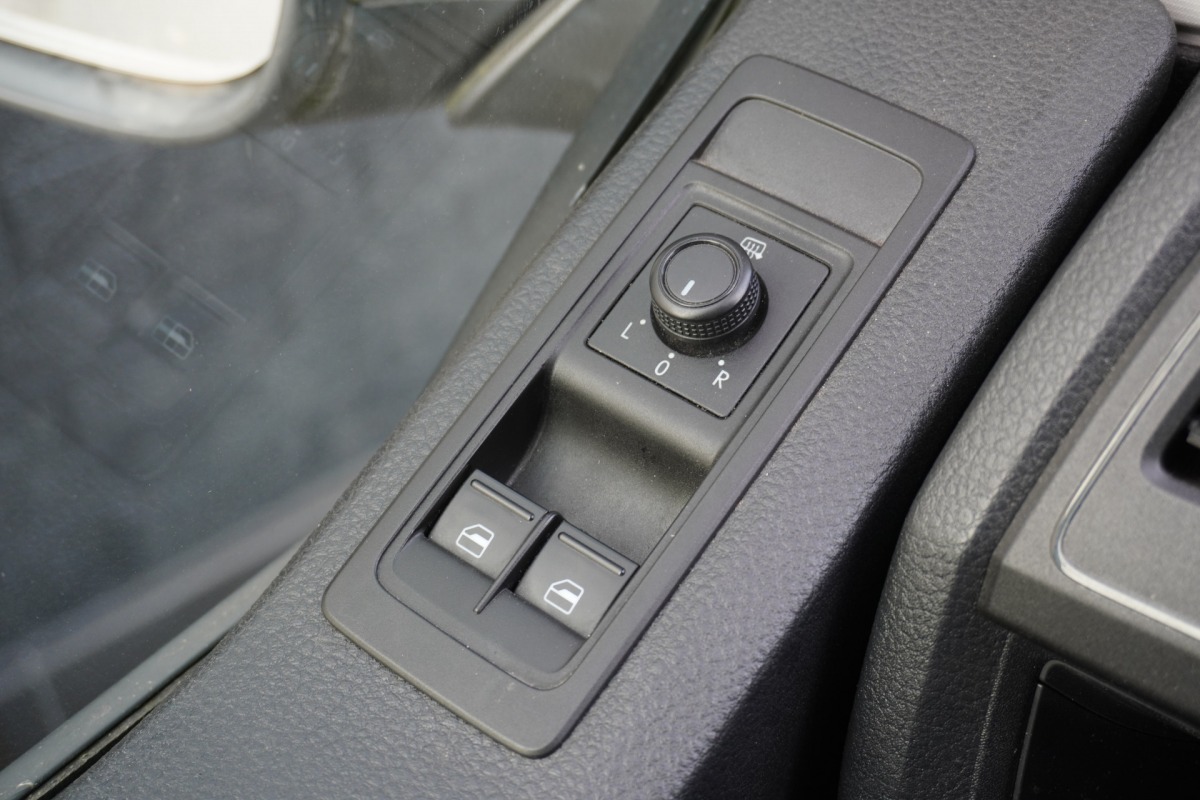 Volkswagen Transporter 2.0 TDI EURO 6 - Airco - Navi - Cruise - €13.900,- Excl.