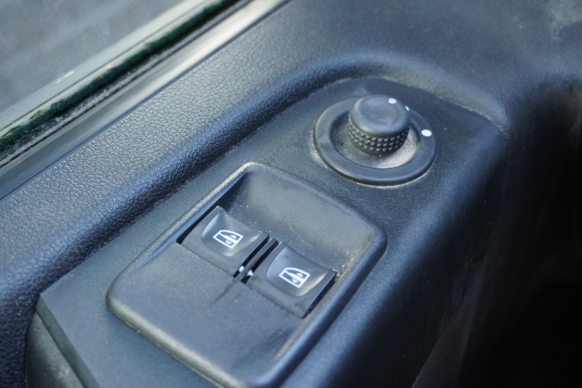 Renault Trafic 2.0 dCi 120PK L2 EURO 6 - Airco - Cruise - Trekhaak - €10.950,- Excl.