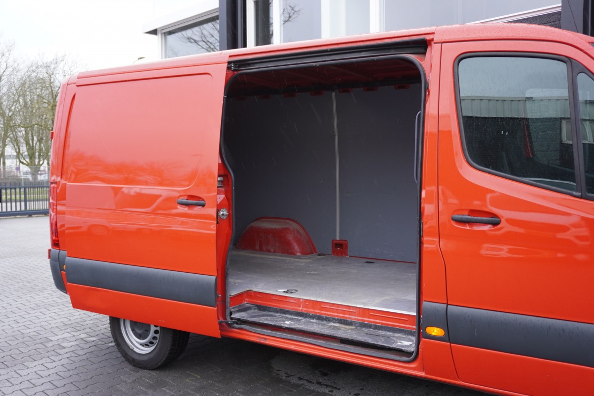 Mercedes-Benz Sprinter 314 2.2 CDI L2 EURO 6 - A/C climate - Navi - Camera - €17.950,- Excl.